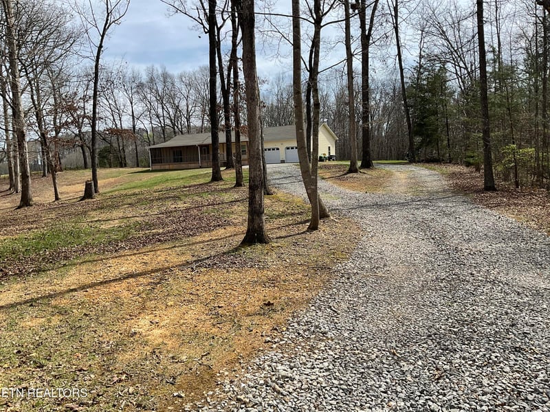 600 Hilltop Dr, Niota, TN 37826