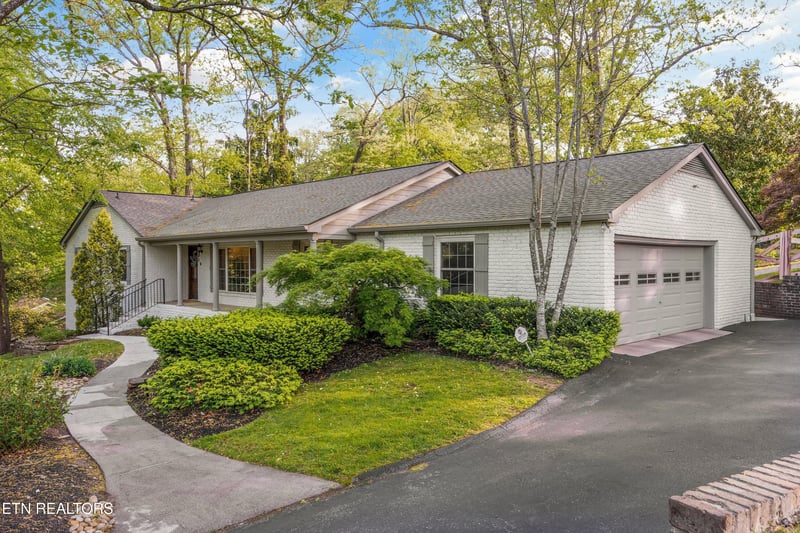 600 Kempton Rd, Knoxville, TN 37909