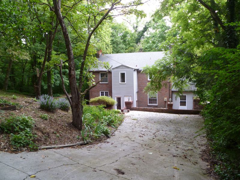 600 N Main St, Clinton, TN 37716