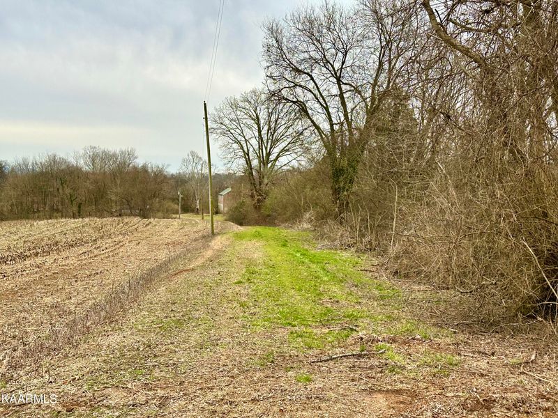 6000 Riverview Rd, Lenoir City, TN 37771
