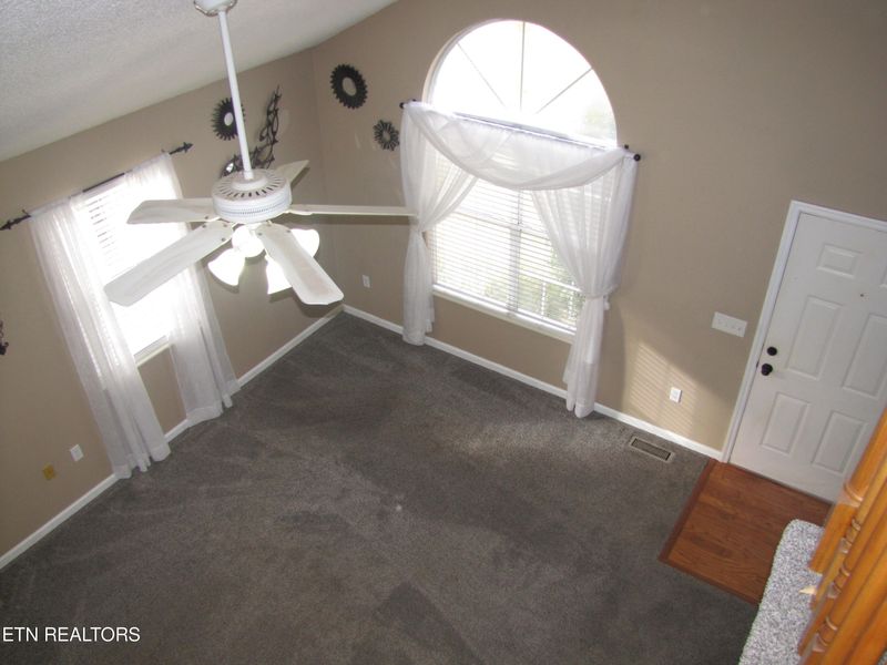 6004 Huffs Ferry Rd, Loudon, TN 37774