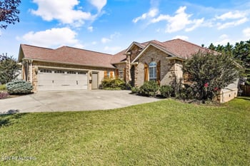 6006 Stratford Park Blvd, Knoxville, TN 37912