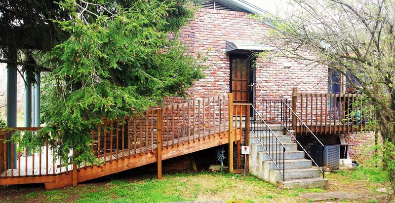 6008 Apache Trl, Knoxville, TN 37920