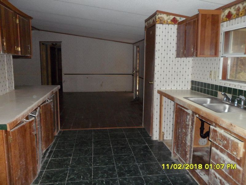 601 Cane Creek Mountain Rd, Tellico Plains, TN 37385