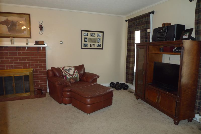 601 Elm St, Philadelphia, TN 37846