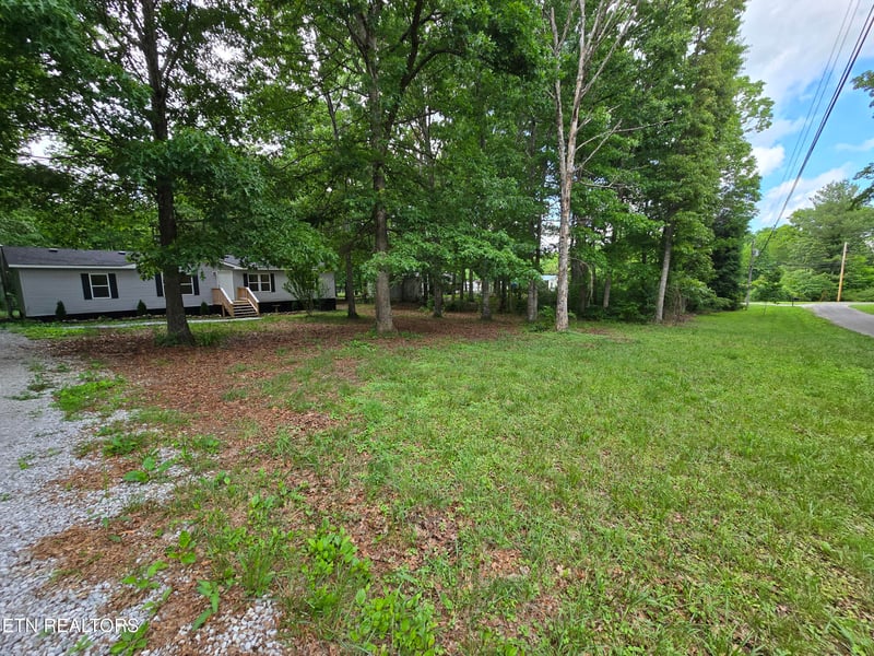 601 Foxwood Dr, Crossville, TN 38571