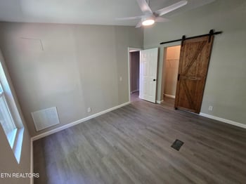 601 Foxwood Dr, Crossville, TN 38571