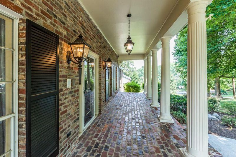 601 Kempton Rd, Knoxville, TN 37909