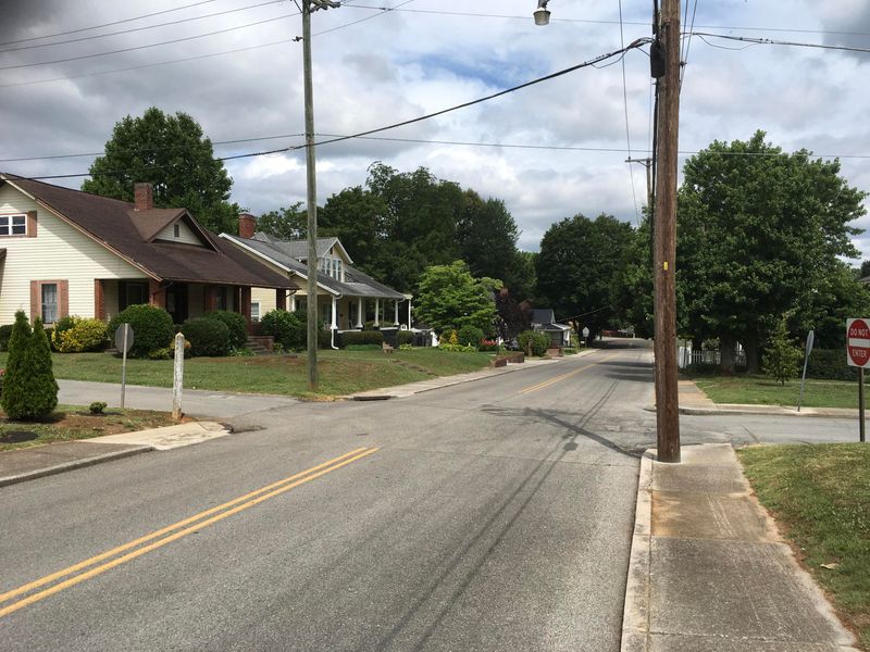 601 Morris St, Sweetwater, TN 37874