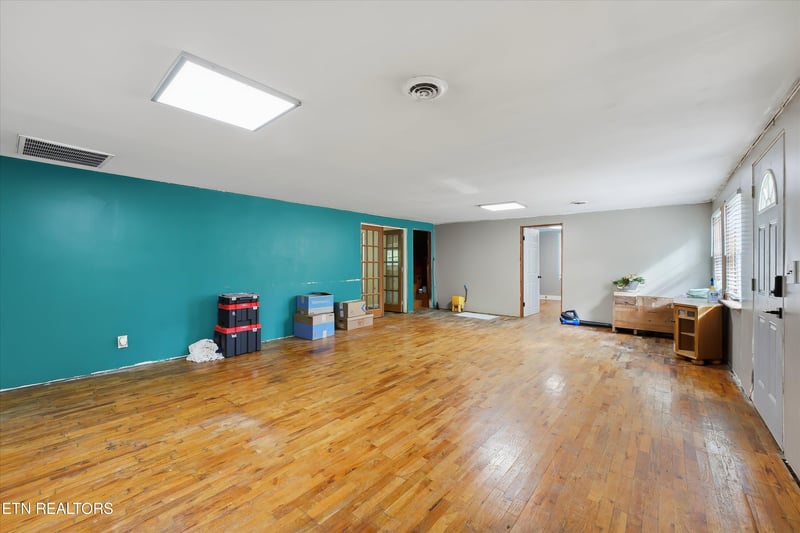 601 N Chilhowee Dr, Knoxville, TN 37924