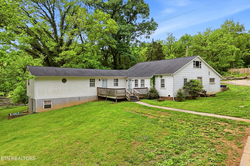 601 N Chilhowee Dr, Knoxville, TN 37924