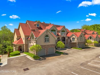 601 River Place Way #B101, Sevierville, TN 37862