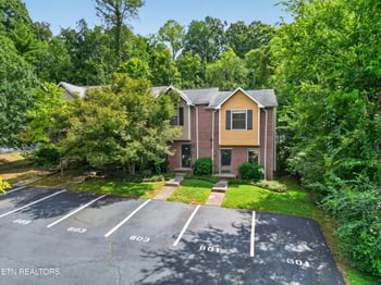 601 Shadywood Ln, Knoxville, TN 37923