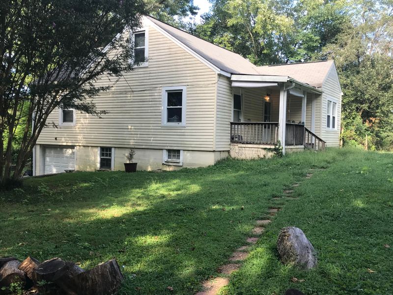 6013 Darby Dr, Knoxville, TN 37924