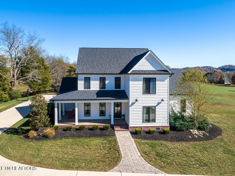 6015 Cate Rd, Powell, TN 37849