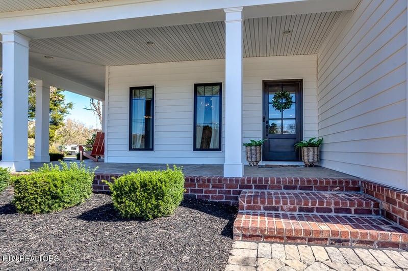 6015 Cate Rd, Powell, TN 37849