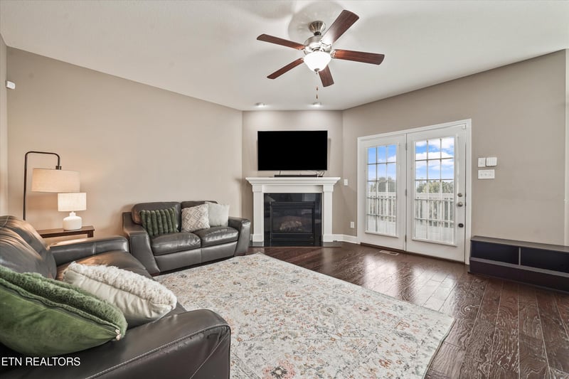 6016 Hollow View Ln, Knoxville, TN 37924