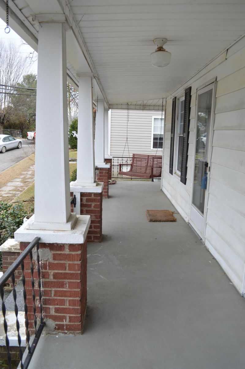 602 N C St, Lenoir City, TN 37771
