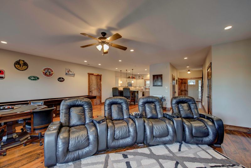 602 Round Lake Cir, Andersonville, TN 37705