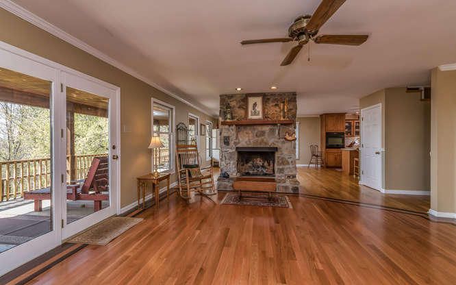 602 Scenic Dr, Kingston, TN 37763