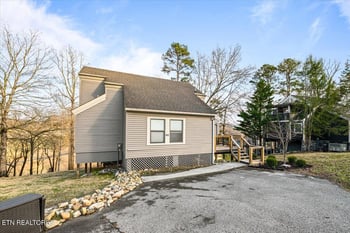 602 Wedgewood Ln, Lafollette, TN 37766