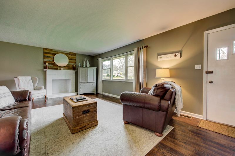 6020 Crisp Ln, Knoxville, TN 37920