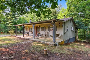 6021 Deer Trot Tr, Tallassee, TN 37878