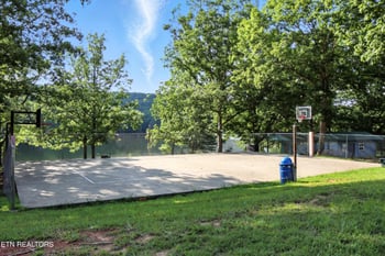 6021 Deer Trot Tr, Tallassee, TN 37878