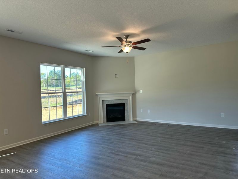 6021 Mountain Heights Ln, Corryton, TN 37721