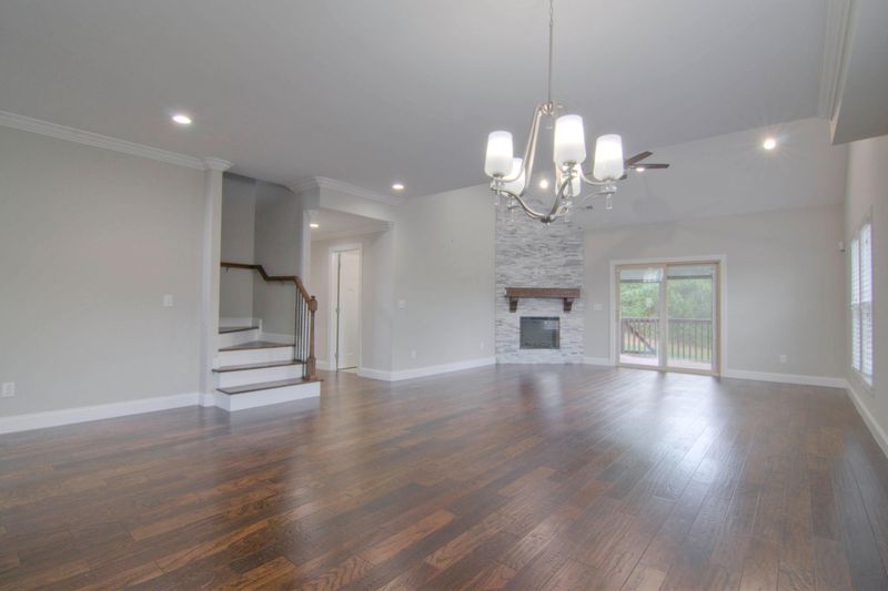 6021 Stratford Park Blvd, Knoxville, TN 37912