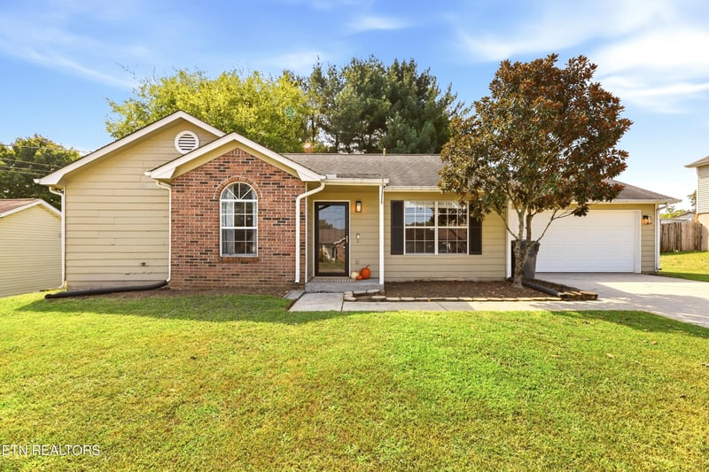 6024 Newington Ln, Knoxville, TN 37912