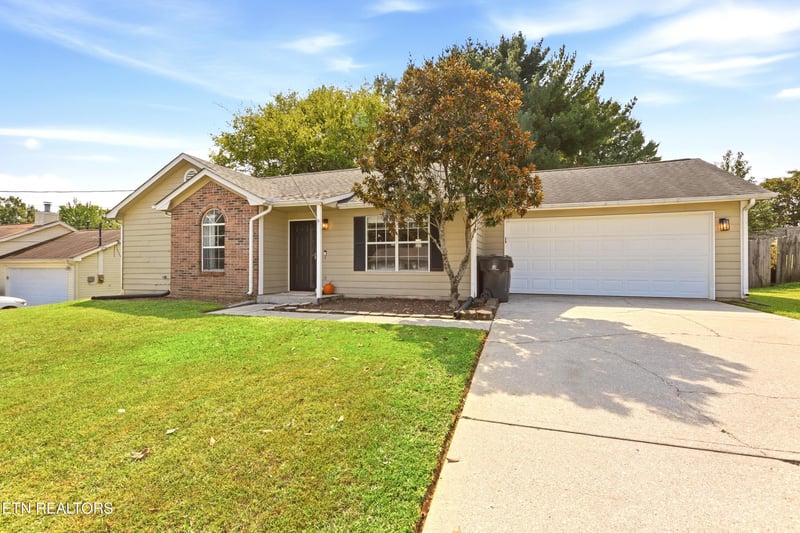 6024 Newington Ln, Knoxville, TN 37912