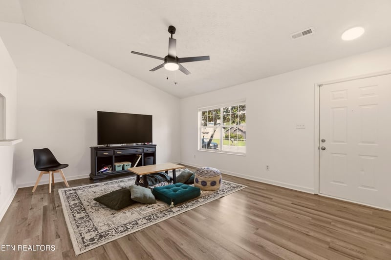 6024 Newington Ln, Knoxville, TN 37912