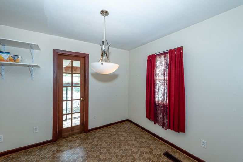 6024 Rudder Rd, Knoxville, TN 37920