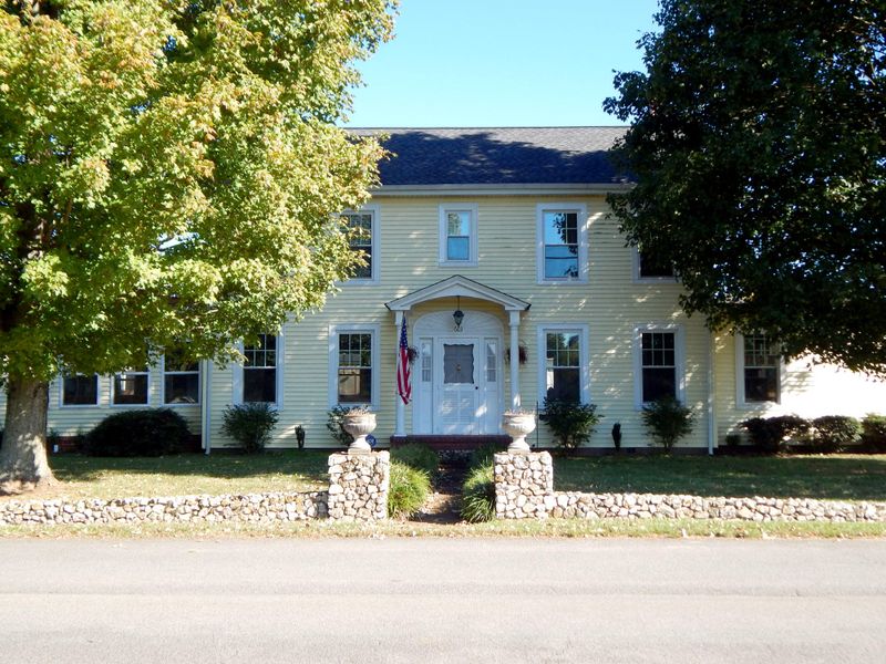 603 Elm St, Philadelphia, TN 37846