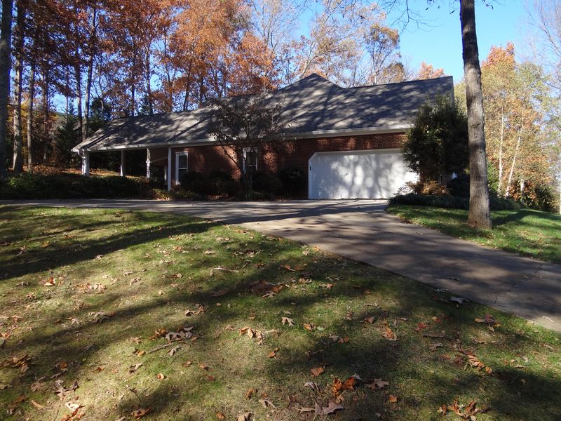 603 Herron Rd, Knoxville, TN 37934