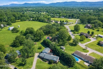 603 Lansdale Dr, Maryville, TN 37803