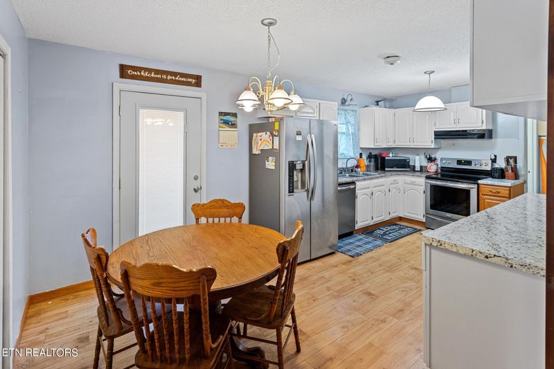 603 Raven Cv, Athens, TN 37303