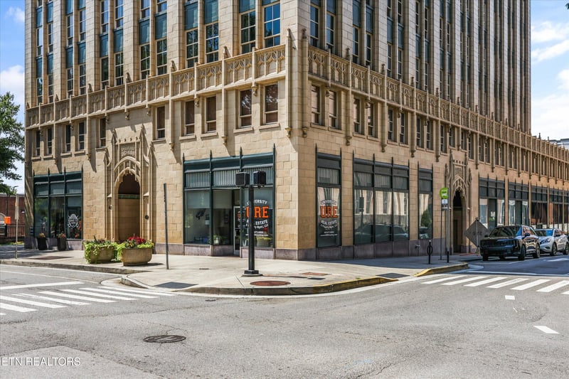 603 W Main St #1002, Knoxville, TN 37902