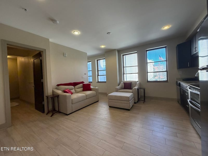 603 W Main St #203, Knoxville, TN 37902