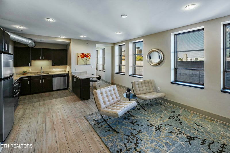 603 W Main St #207, Knoxville, TN 37902