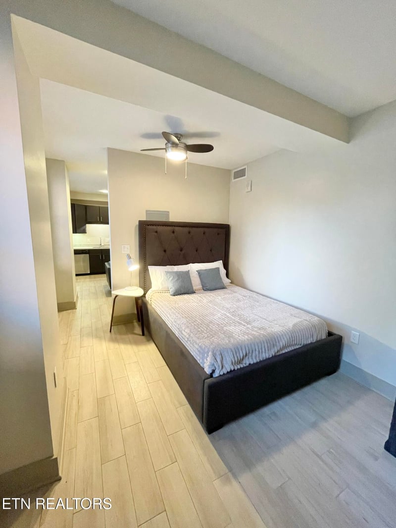 603 W Main St #403, Knoxville, TN 37902