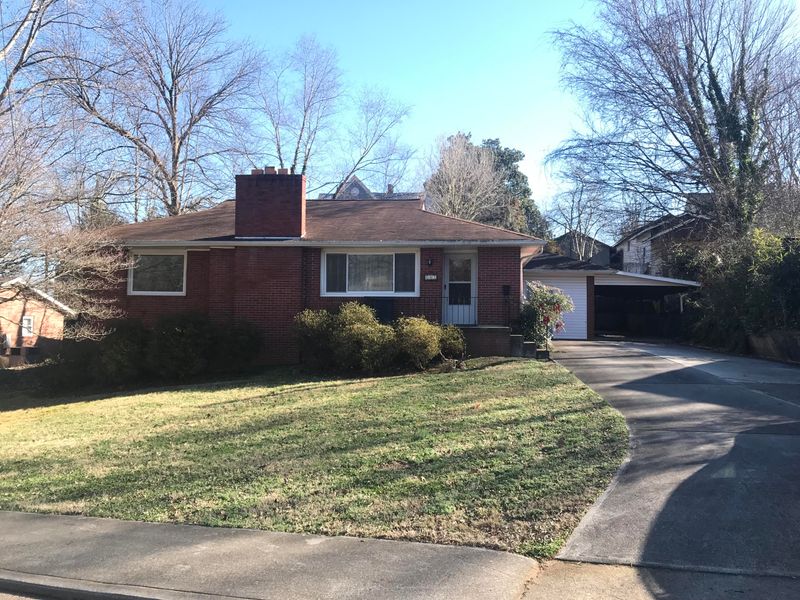 603 Wharf St, Loudon, TN 37774