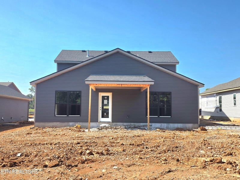 6034 Mountain Heights Ln, Corryton, TN 37721
