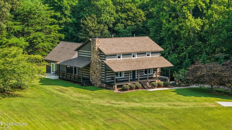 6039 Lindrick Ln, Maryville, TN 37801