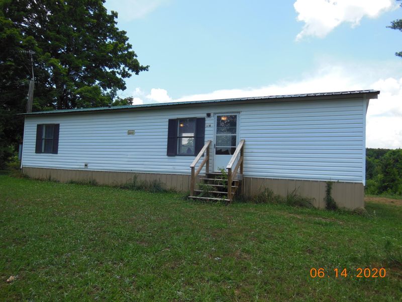 604 Co Rd 804, Etowah, TN 37331