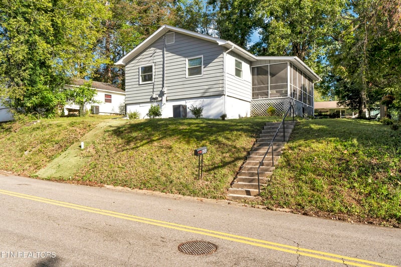604 Florida Ave, Oak Ridge, TN 37830