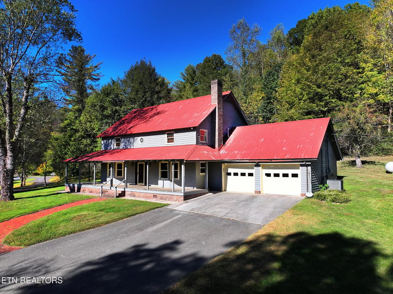 604 Gamble Dr, Heiskell, TN 37754