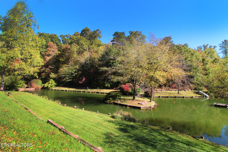 604 Gamble Dr, Heiskell, TN 37754