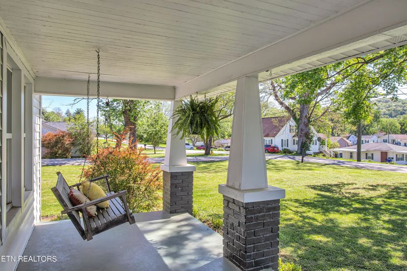 604 Glendale Ave, Clinton, TN 37716